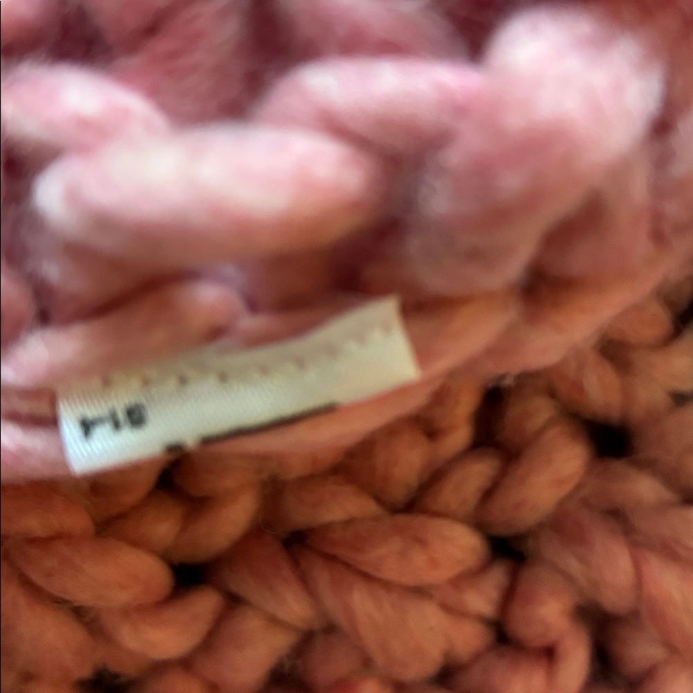 Loopy Mango Chunky Pink Knit Infinity Scarf - Picture 4 of 7